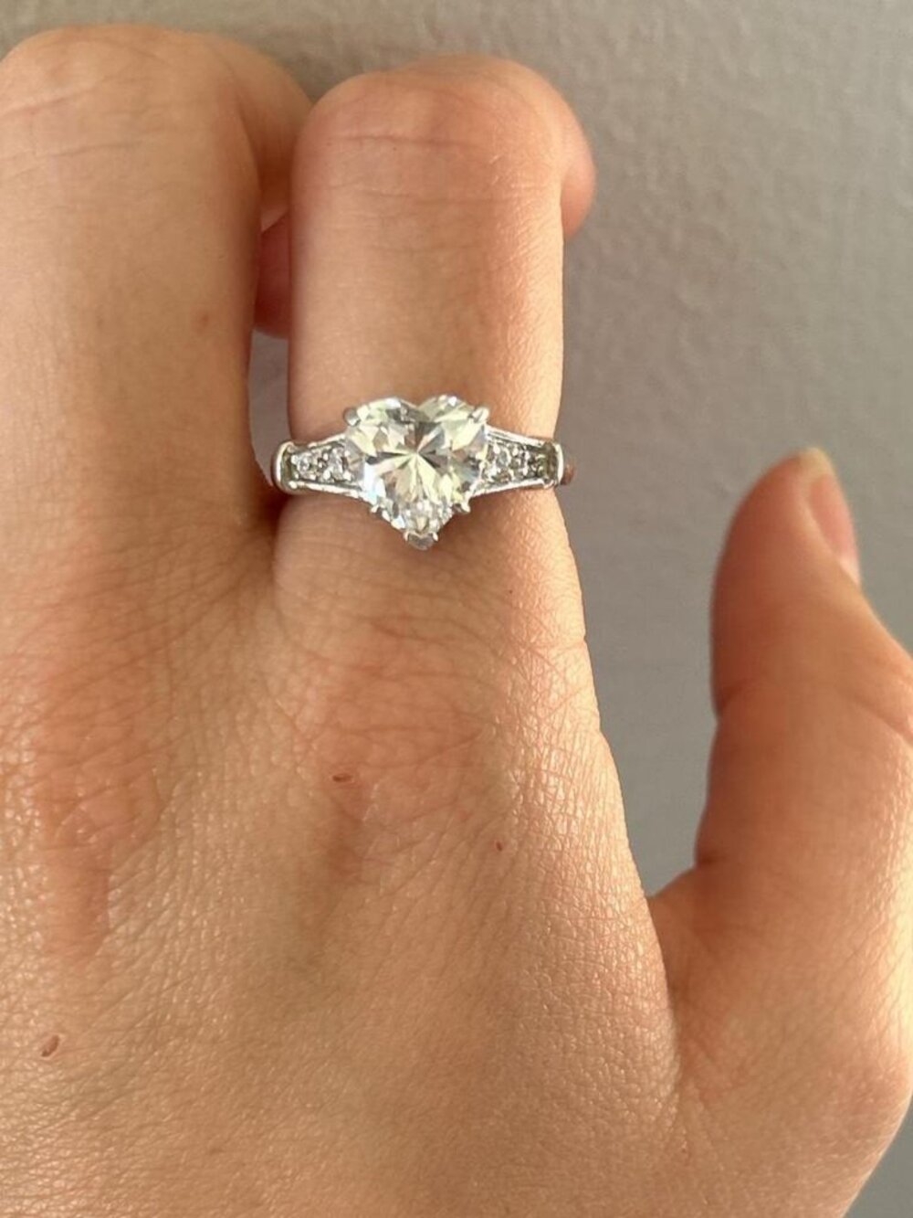 925 STERLING SILVER heart shaped ring